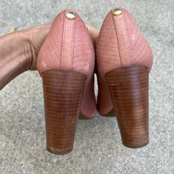 Michael Kors Mira Flex Pump Leather Snake Print Pink Salmon - Picture 7 of 7